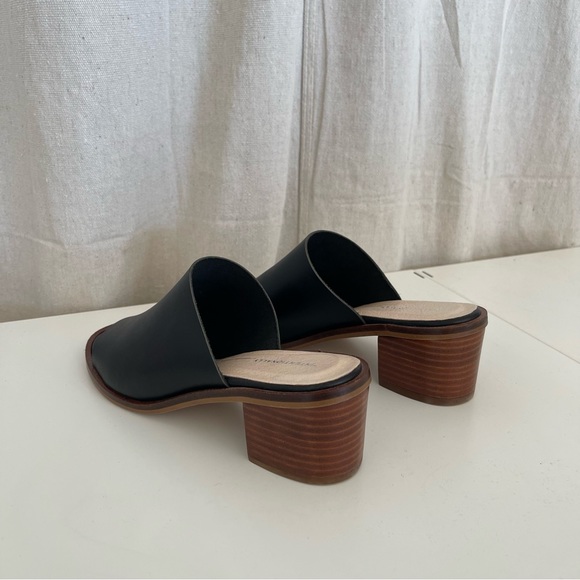 NIB Intentionally Blank Deb Mule in Black - Picture 4 of 4